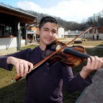 Központban Snétberger, a roma példakép